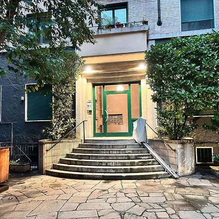 Sant'Ambrogio Charme Apartment Milano Exterior foto